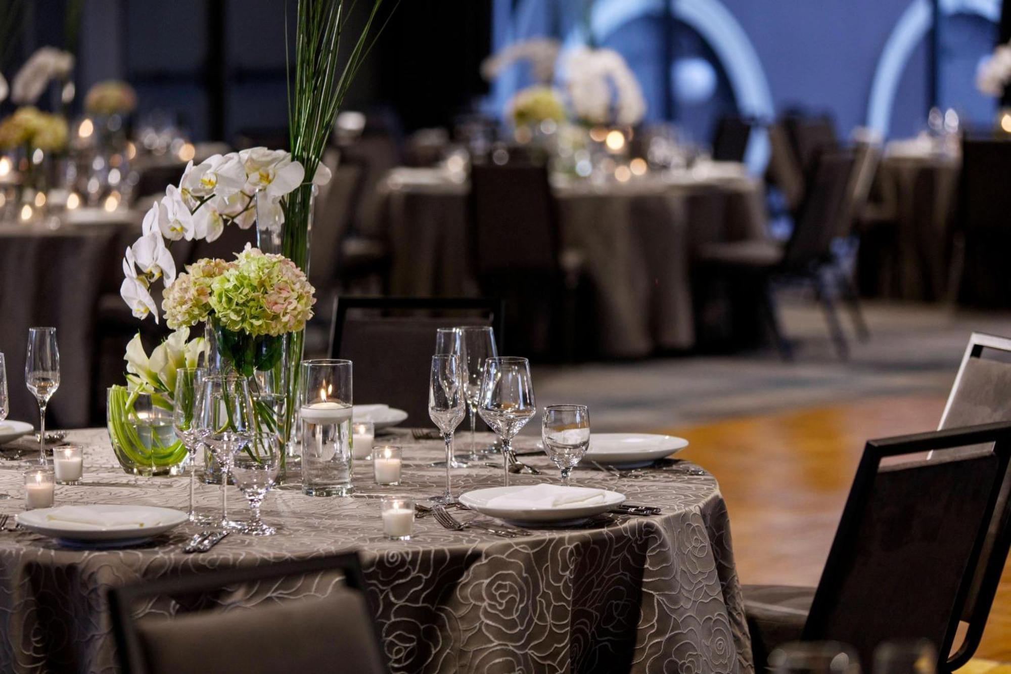 Renaissance Reno Downtown Hotel & Spa Ngoại thất bức ảnh